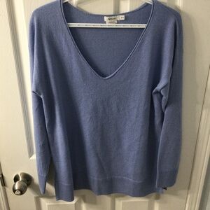 Reitmans cashmere blend v-neck sweater